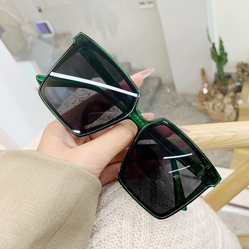 Fashionable Designer Square SunglassesSunglasses