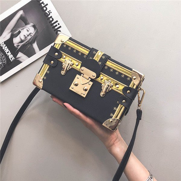 Woman leather shoulder Bag