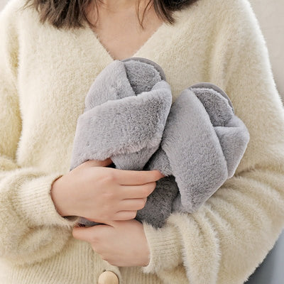 Women Cuddly SlippersSlippers